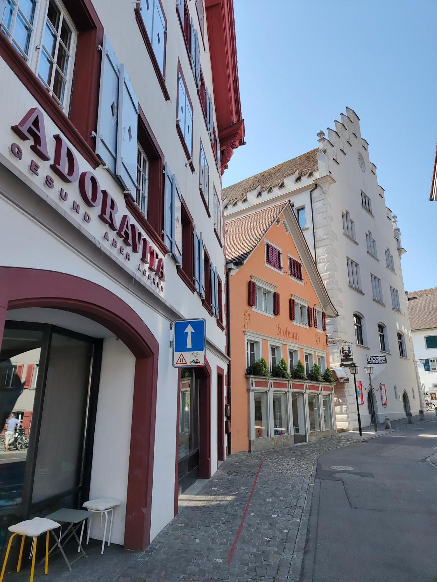 Cozy 1 Room Apartment In Zug Kültér fotó